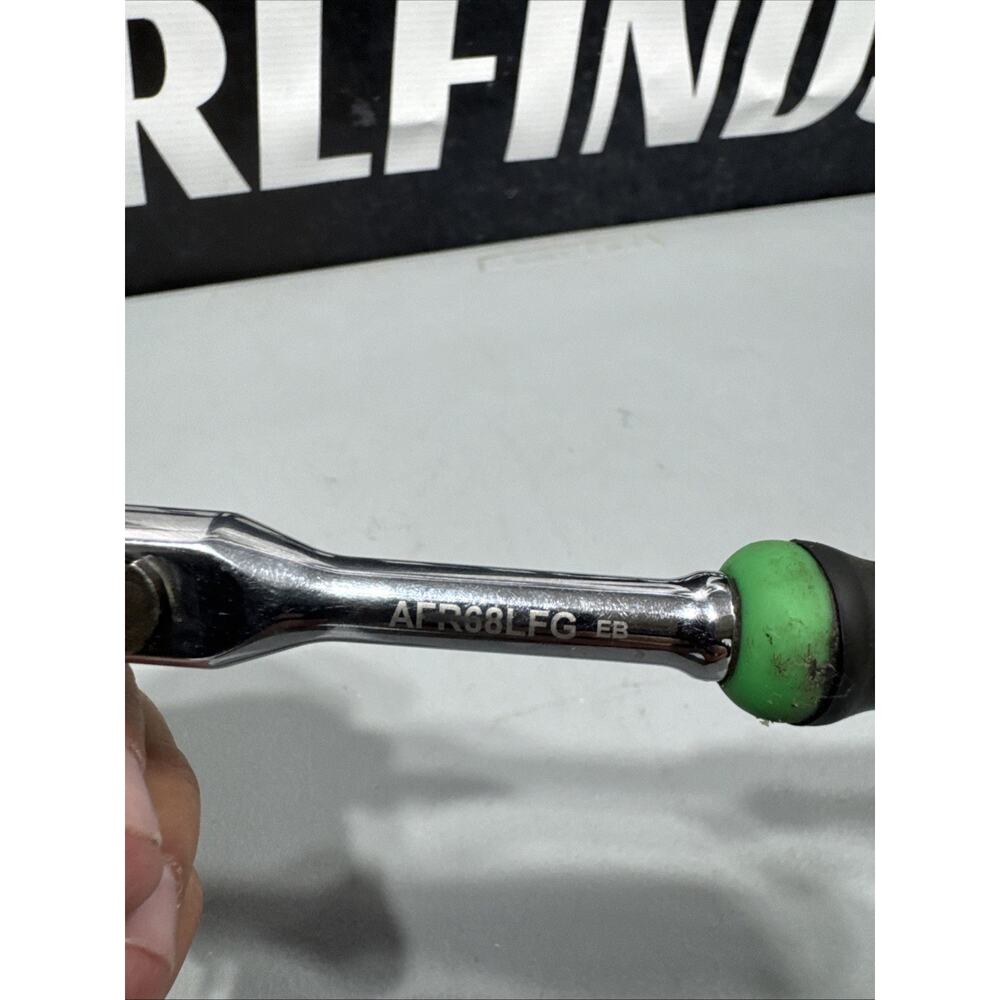NEW! Matco Tools AFR68LFG 1/4” Locking Flex Head Ratchet Green - Picture 3 of 7